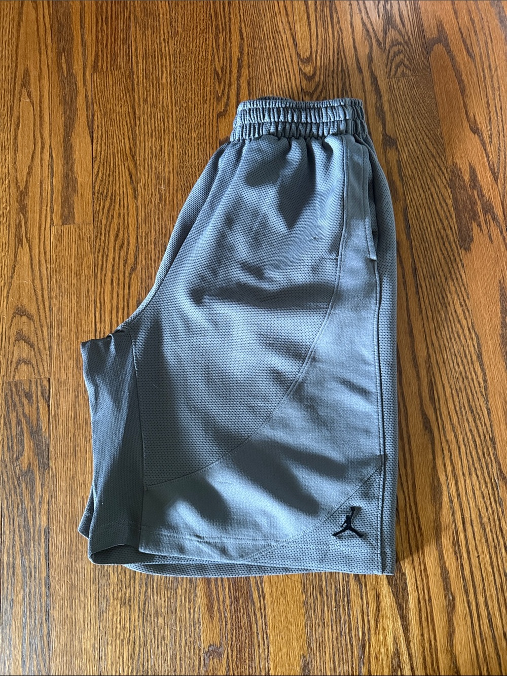 Nike Men's Gray Athletic Training Shorts
